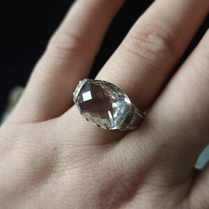 Elegant Sterling Silver Crystal Ring